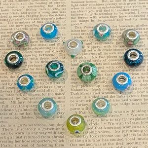 📦 14 - Beautiful Lot Of Greens Blues Glass 925 Silver Beads